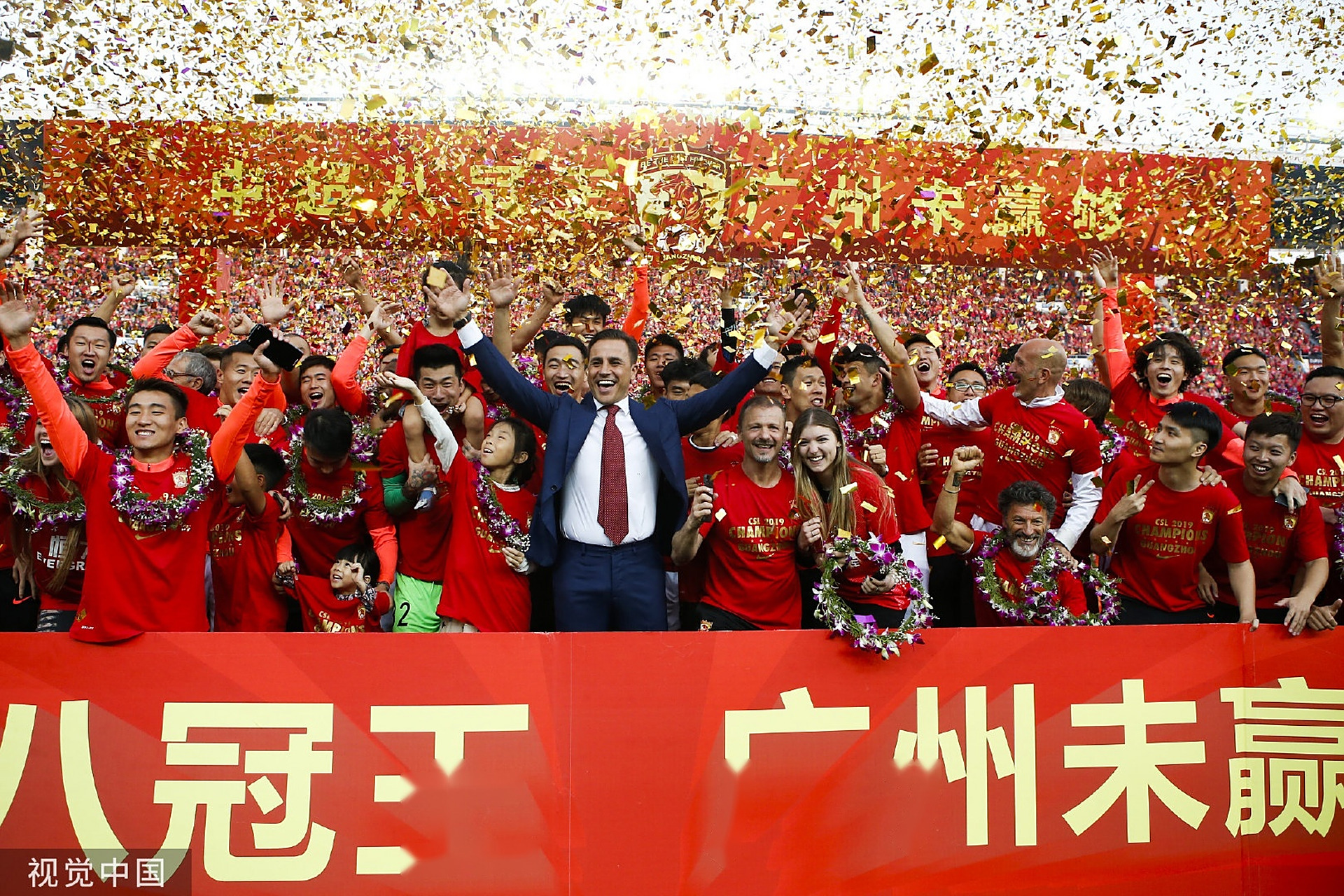 广州恒大队士气高昂,连胜表现抢眼的简单介绍 广州恒大队士气高昂,连胜表现抢眼的简单介绍